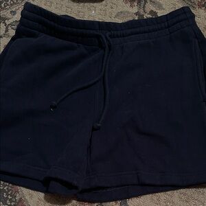 Aritzia Cozy Fleece boyfriend Shorts